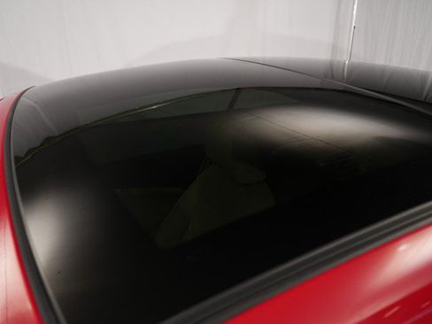 Used 2013 Volkswagen Eos Komfort FWD image 26