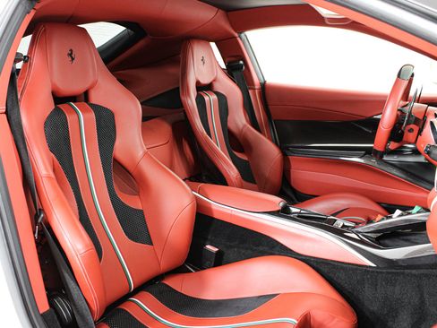 Certified 2020 Ferrari 812 Superfast RWD image 21
