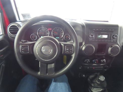 Used 2015 Jeep Wrangler Sport AWD/4WD image 18