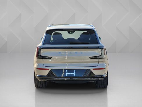 Certified 2025 Volvo EX90 Ultra image 5