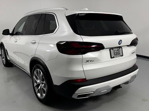 Used 2024 BMW X5 xDrive50e w/ Premium Package AWD/4WD image 5