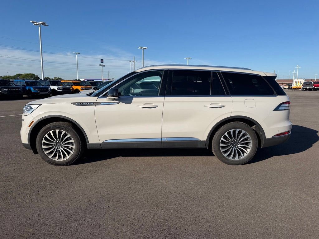 Used 2023 Lincoln Aviator Reserve w/ Equipment Group 201A AWD/4WD image 9