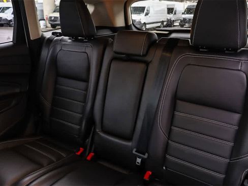 Used 2018 Ford Escape SEL image 18