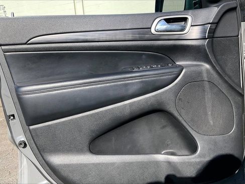 Certified 2022 Jeep Grand Cherokee Laredo X image 26