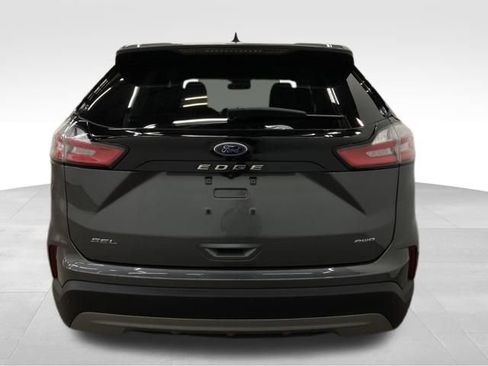 Certified 2022 Ford Edge SEL w/ Convenience Package image 5