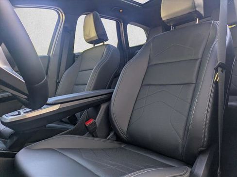 Used 2025 BMW X1 xDrive28i w/ Convenience Package image 4