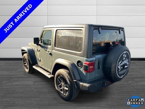 Used 2025 Jeep Wrangler Sport AWD/4WD image 6