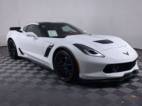 Certified 2016 Chevrolet Corvette Z06 w/ 3LZ Preferred Equipment Group image 20