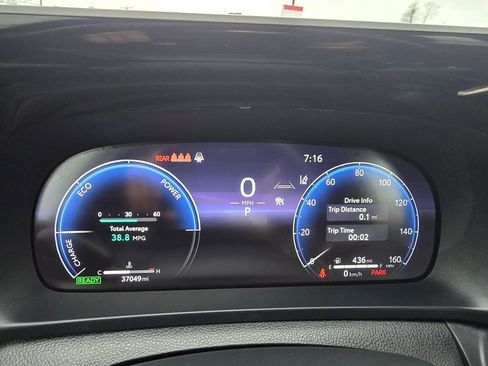 Used 2024 Toyota Crown Limited image 19