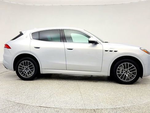 Used 2023 Maserati Grecale GT image 4