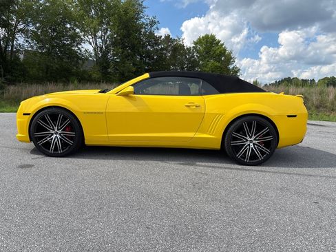 Used 2011 Chevrolet Camaro SS w/ RS Package RWD image 2