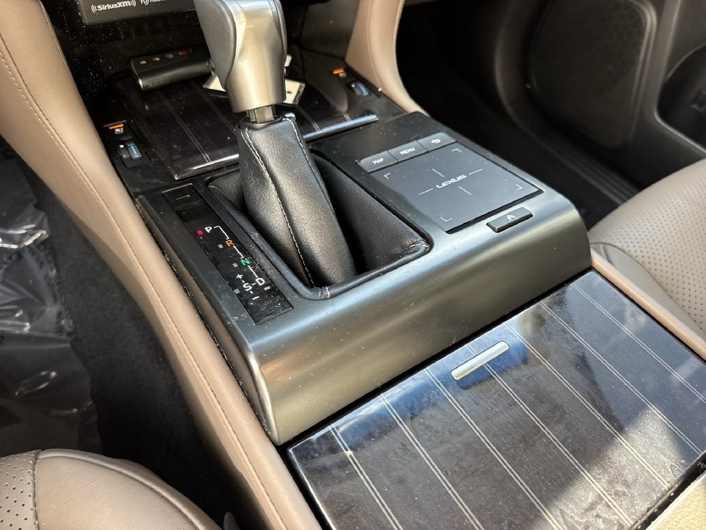 Used 2023 Lexus GX 460 Luxury w/ Accessory Package AWD/4WD image 53