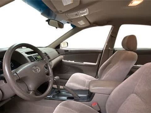 Used 2003 Toyota Camry LE image 4