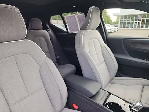 Used 2023 Volvo XC40 Recharge Ultimate w/ Protection Package Premier AWD/4WD image 21