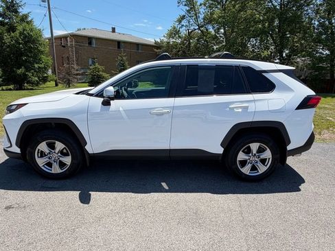 Used 2023 Toyota RAV4 XLE w/ XLE Grade Weather Package AWD/4WD image 9