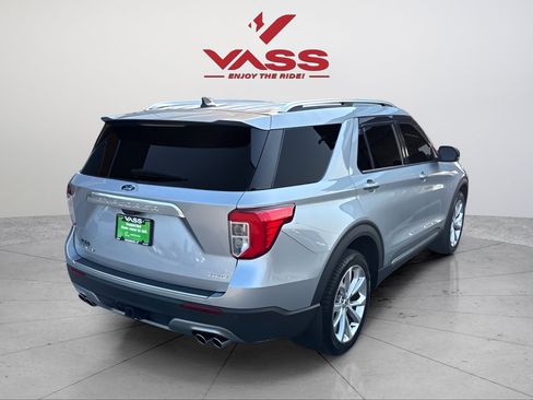Used 2023 Ford Explorer Platinum w/ Technology Package AWD/4WD image 5