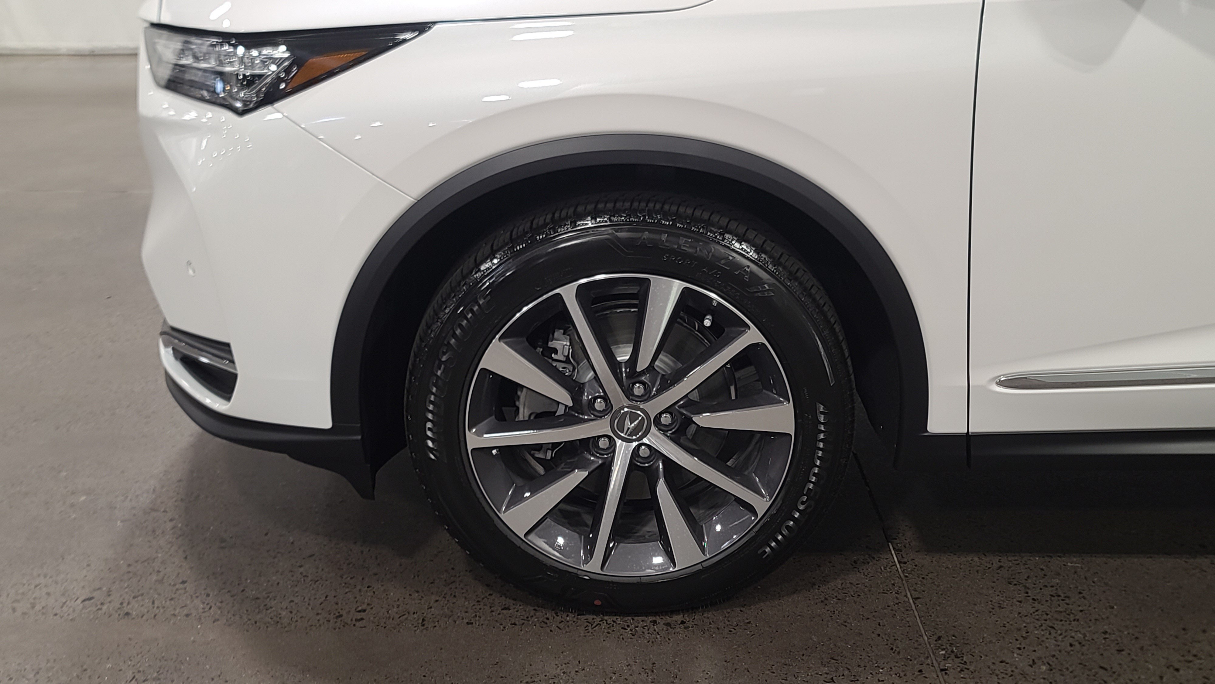 Used 2026 Acura MDX w/ Technology Package AWD/4WD image 11