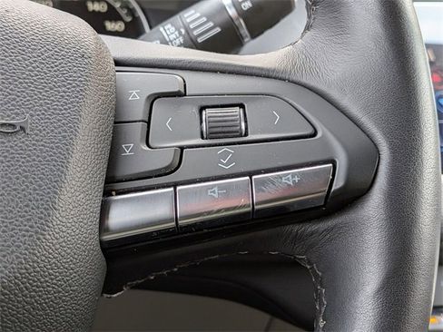 Certified 2023 Cadillac XT4 Luxury w/ Cold Weather Package image 13