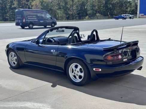 Used 1996 MAZDA MX-5 Miata image 13