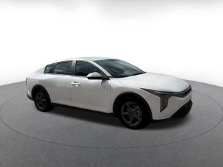 Used 2025 Kia K4 FWD video 2