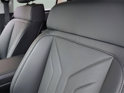 Used 2025 Hyundai Santa Fe SEL image 13