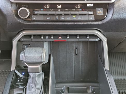 Used 2023 Toyota Tundra SR5 w/ SR5 Premium Package AWD/4WD image 28