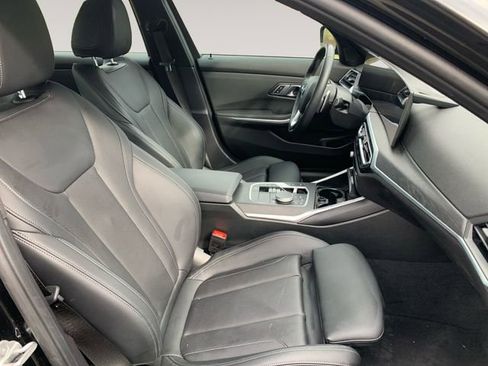 Used 2023 BMW 330i xDrive Sedan w/ Premium Package image 15