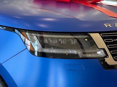 New 2025 Land Rover Range Rover Long Wheelbase SE AWD/4WD image 5