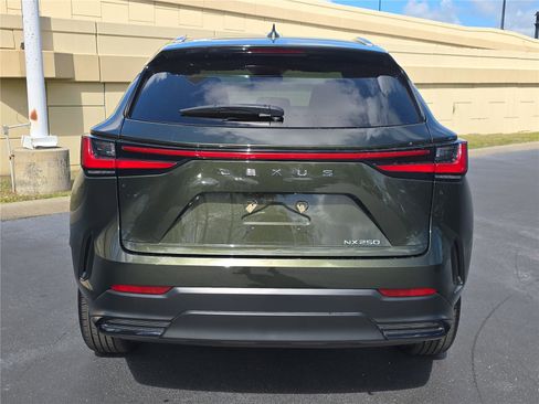 Used 2023 Lexus NX 250 FWD w/ Towing Package (2000 Lbs) image 4