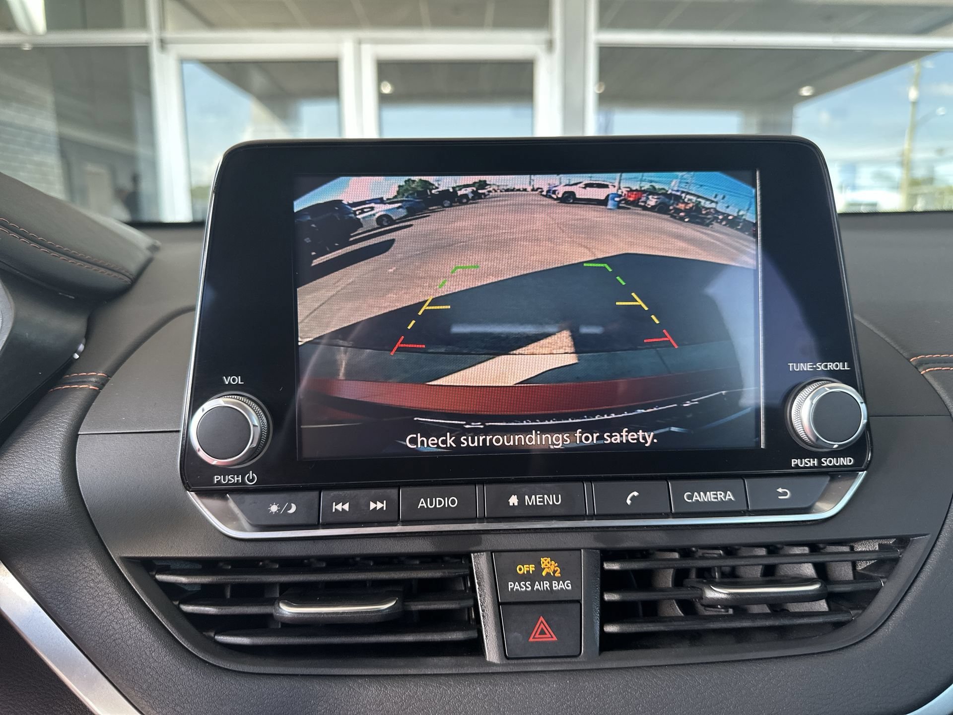 Used 2020 Nissan Altima 2.5 SR FWD image 14