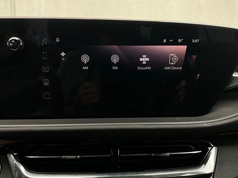 Used 2025 Buick Envista Sport Touring image 29