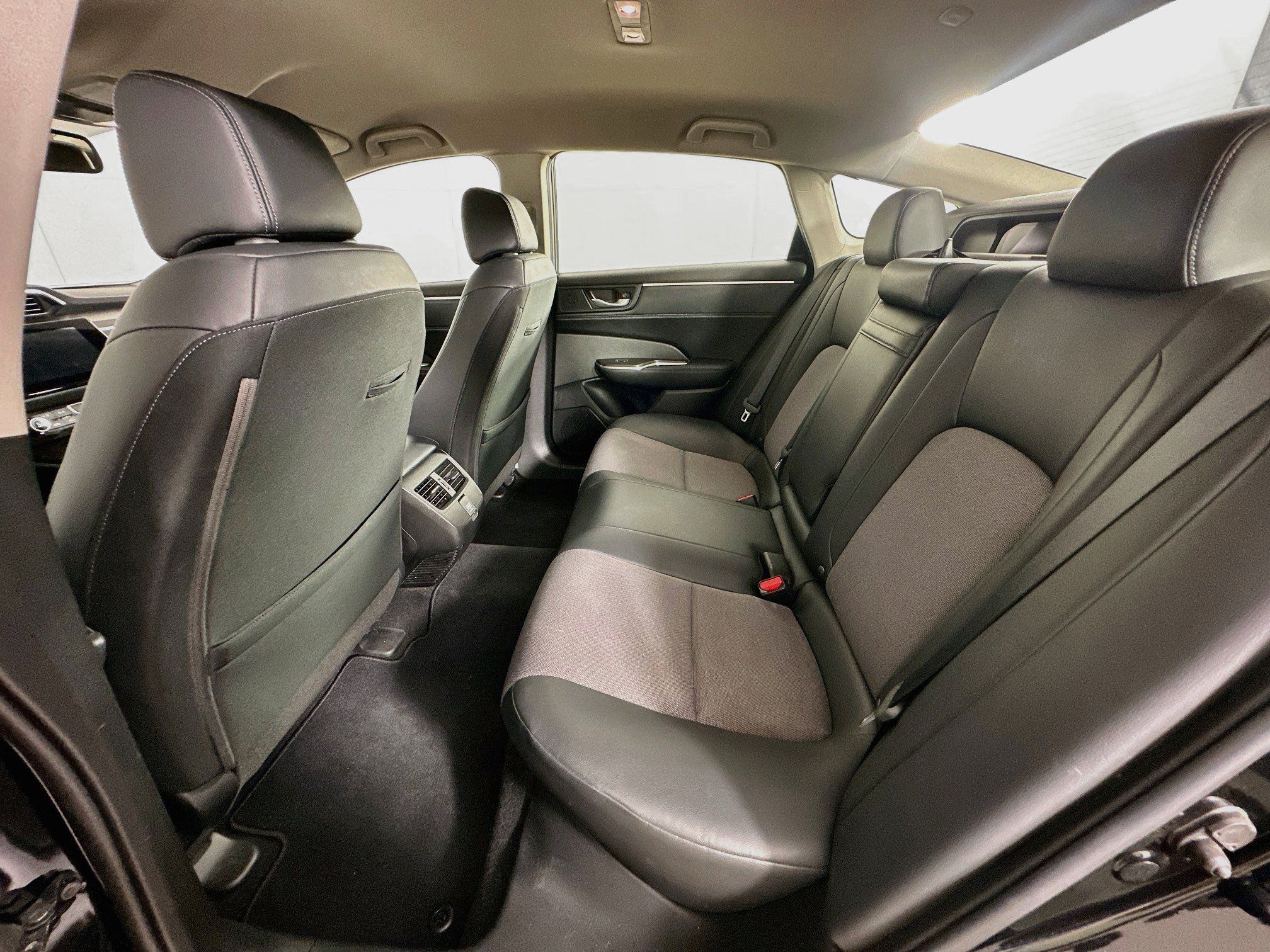 Used 2018 Honda Clarity Plug-In Hybrid image 26
