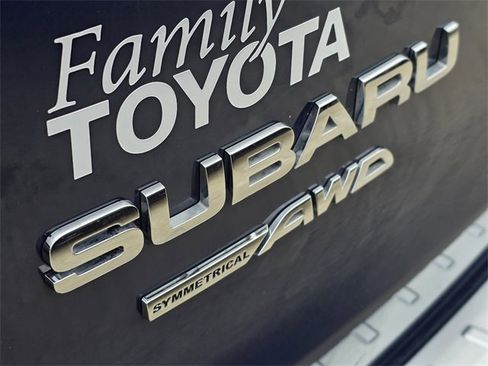 Used 2025 Subaru Ascent Premium image 7