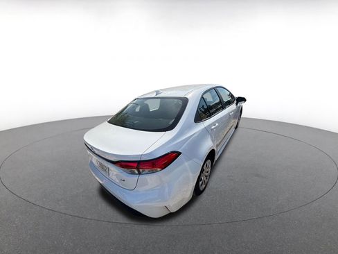 Used 2025 Toyota Corolla LE FWD image 4