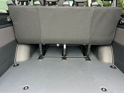 Used 2024 Mercedes-Benz Sprinter 2500 image 15