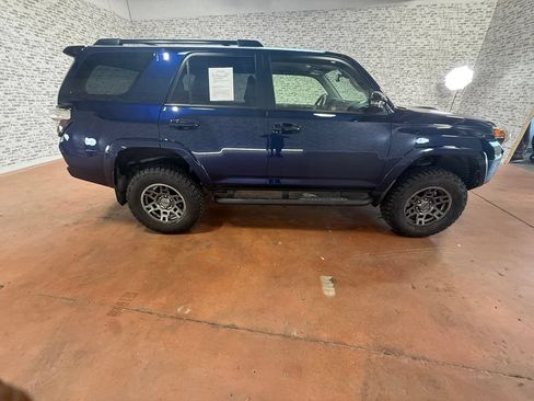 Used 2020 Toyota 4Runner Venture AWD/4WD image 8
