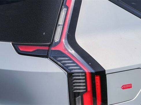 New 2026 Kia EV9 Land w/ Nightfall Edition Package image 9