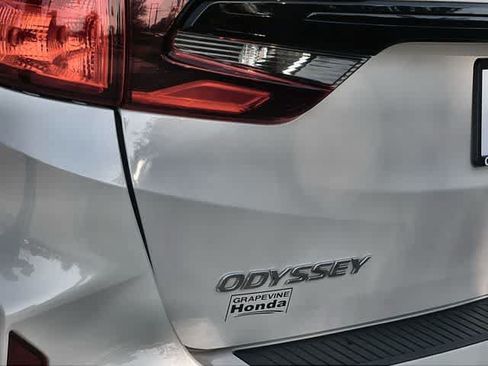Used 2025 Honda Odyssey EX-L image 8