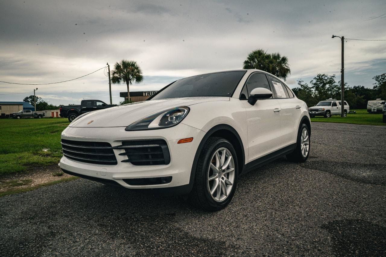 Used 2021 Porsche Cayenne Coupe AWD/4WD image 1