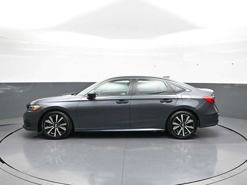 Used 2024 Honda Civic EX image 9
