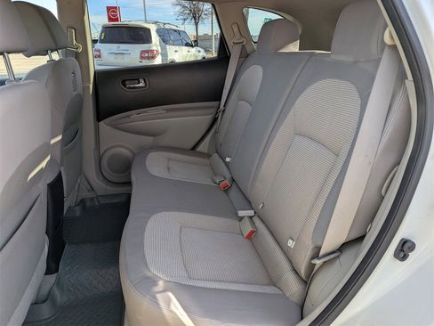 Used 2011 Nissan Rogue SV image 28