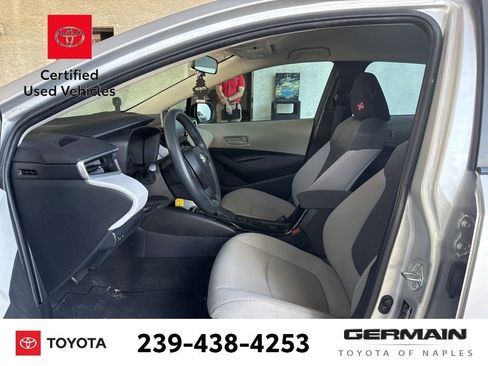 Used 2022 Toyota Corolla LE FWD image 13