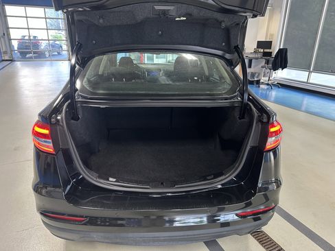 Used 2020 Ford Fusion SE FWD image 20