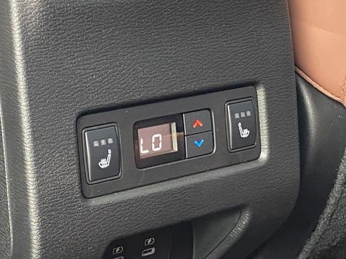 New 2025 Mitsubishi Outlander SEL image 12