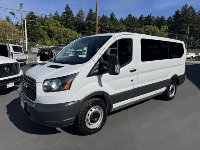 Used 2018 Ford Transit 150 XL RWD image 4