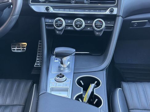 Used 2021 Genesis G70 3.3T image 27