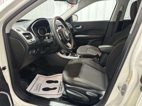 Used 2021 Jeep Compass Sport AWD/4WD image 10