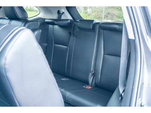 Used 2022 Toyota Highlander XLE image 15