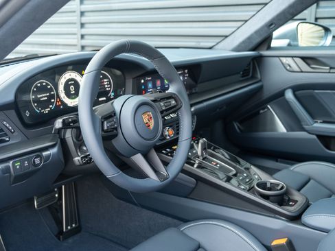 New 2026 Porsche 911 Carrera GTS image 4