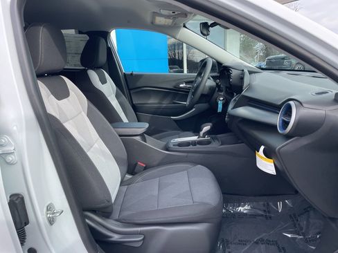 New 2026 Chevrolet Trax LS image 25